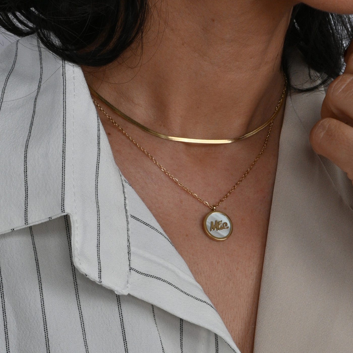 Colar Aço medalha em circulo madrepérola - Mãe - L&L Aço