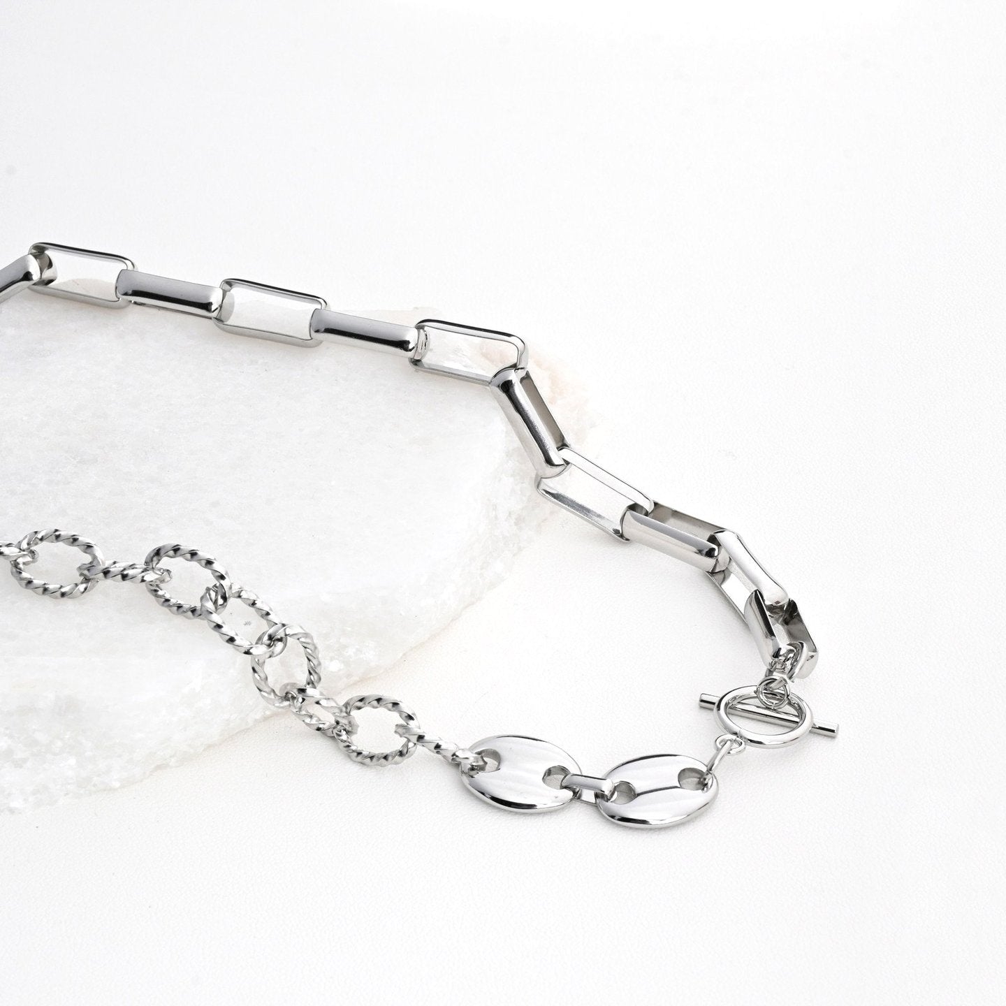 Colar em aço reversível