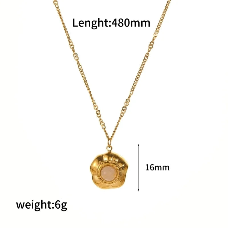 Colar em Aço com pingente floral