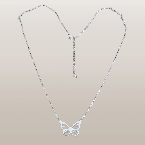 Colar em Aço com design borboleta