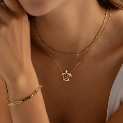 Colar em Aço design tartaruga